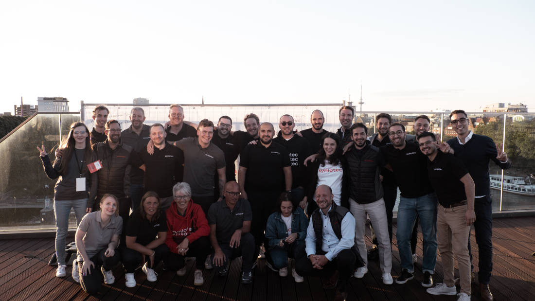 Syniotec Team, Gruppe von Menschen Syniotec Team, Gruppe von Menschen